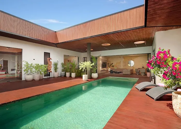 Brand New 6bed Villa! Location! A Step-free Design Highlight For Families&friends